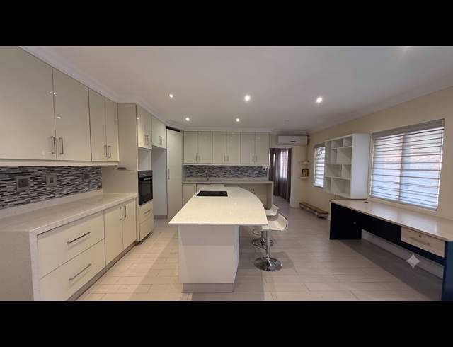 3 BEDROOM HOUSE FOR SALE IN GLENWOOD